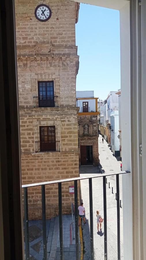 Apartamentos Plaza Santo Domingo Cádiz Exterior photo