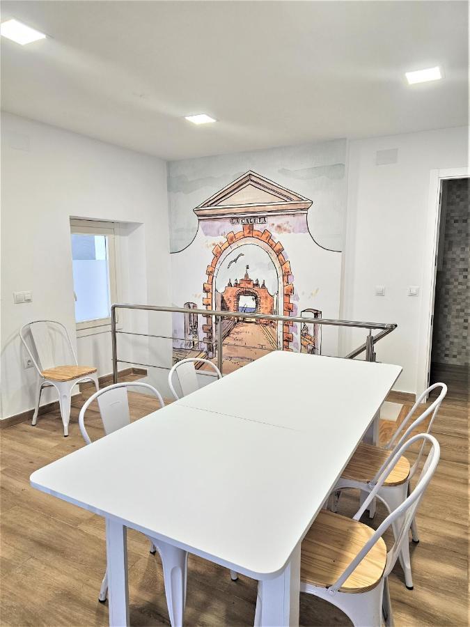 Apartamentos Plaza Santo Domingo Cádiz Exterior photo