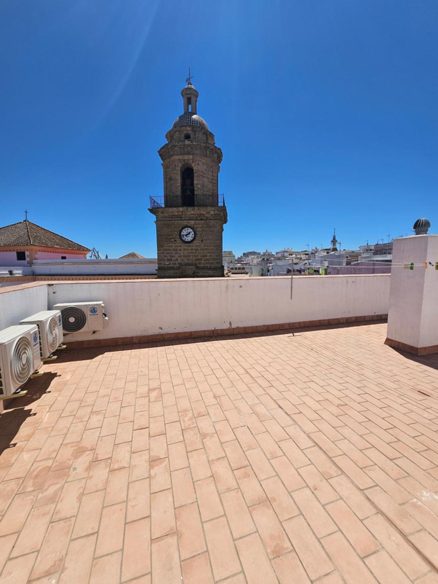 Apartamentos Plaza Santo Domingo Cádiz Exterior photo