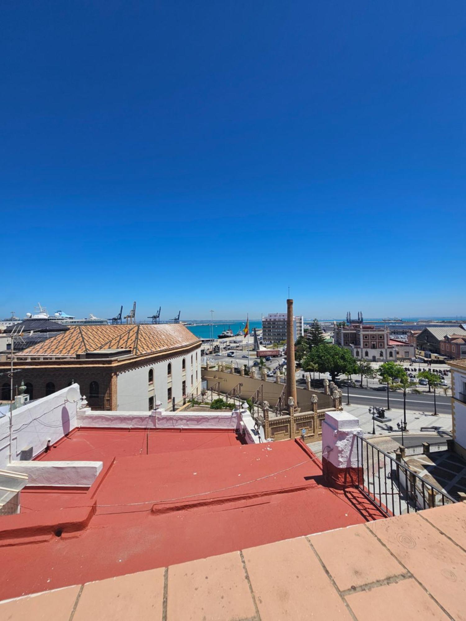 Apartamentos Plaza Santo Domingo Cádiz Exterior photo