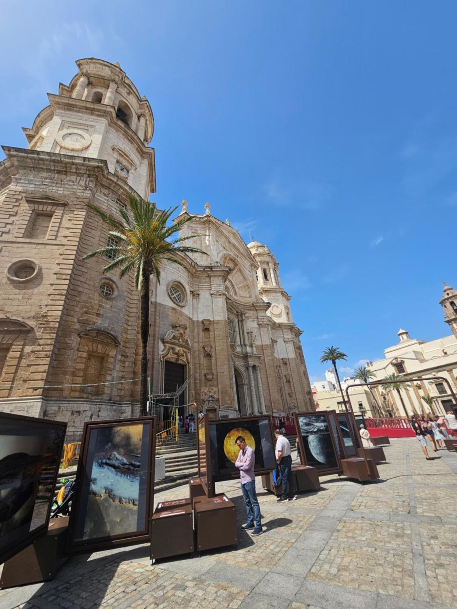 Apartamentos Plaza Santo Domingo Cádiz Exterior photo