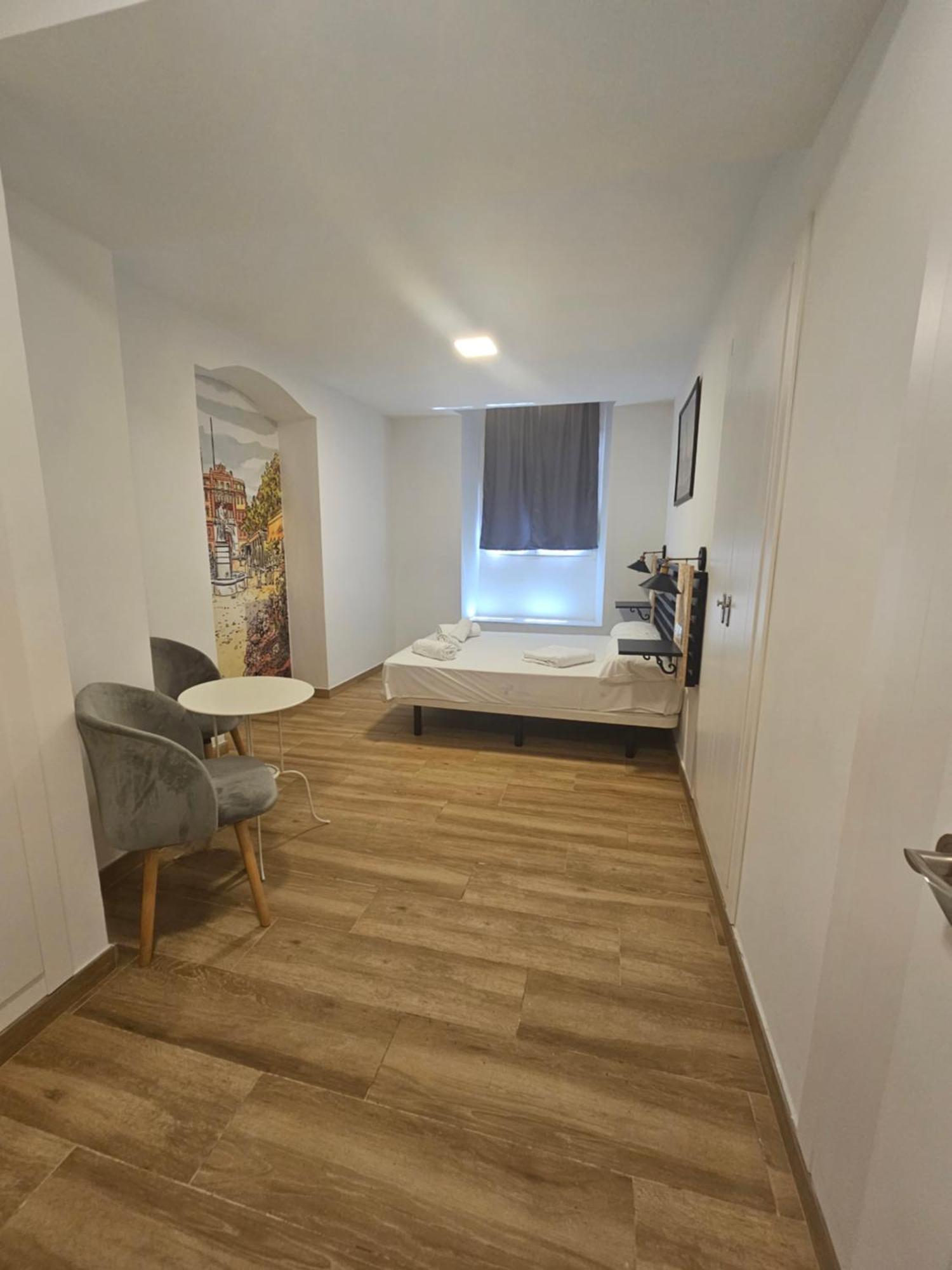 Apartamentos Plaza Santo Domingo Cádiz Exterior photo