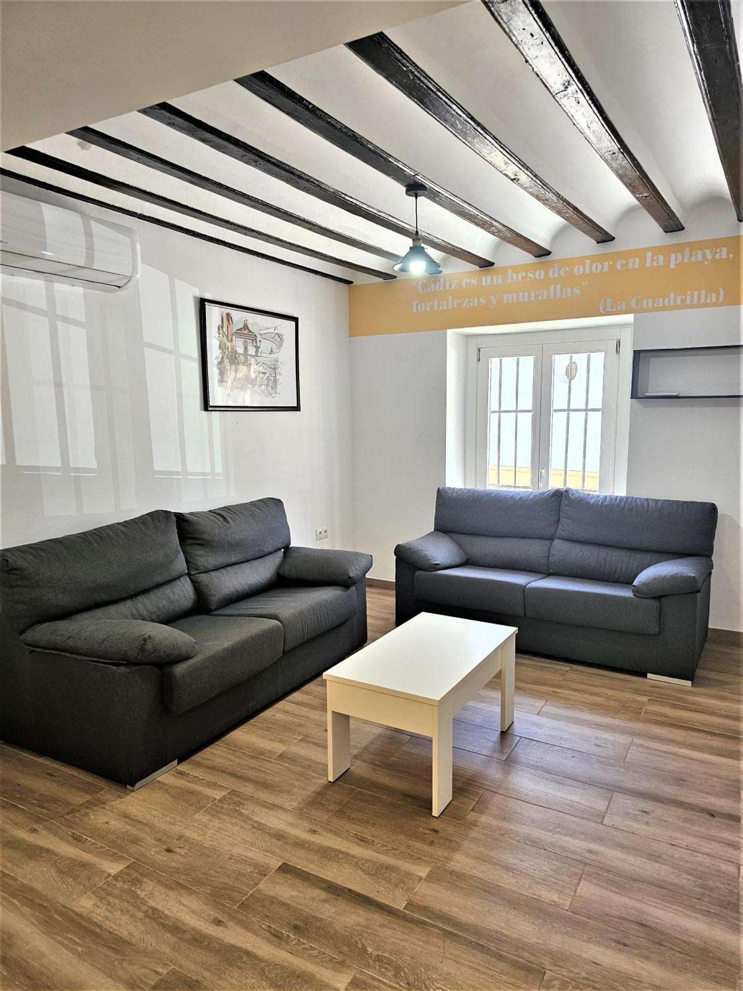 Apartamentos Plaza Santo Domingo Cádiz Exterior photo